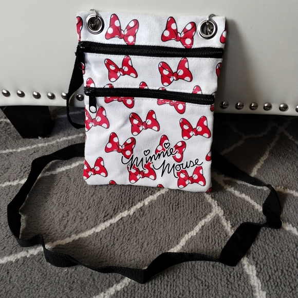 Disney Minnie Mouse Crossbody Purse EUC - Picture 13 of 16
